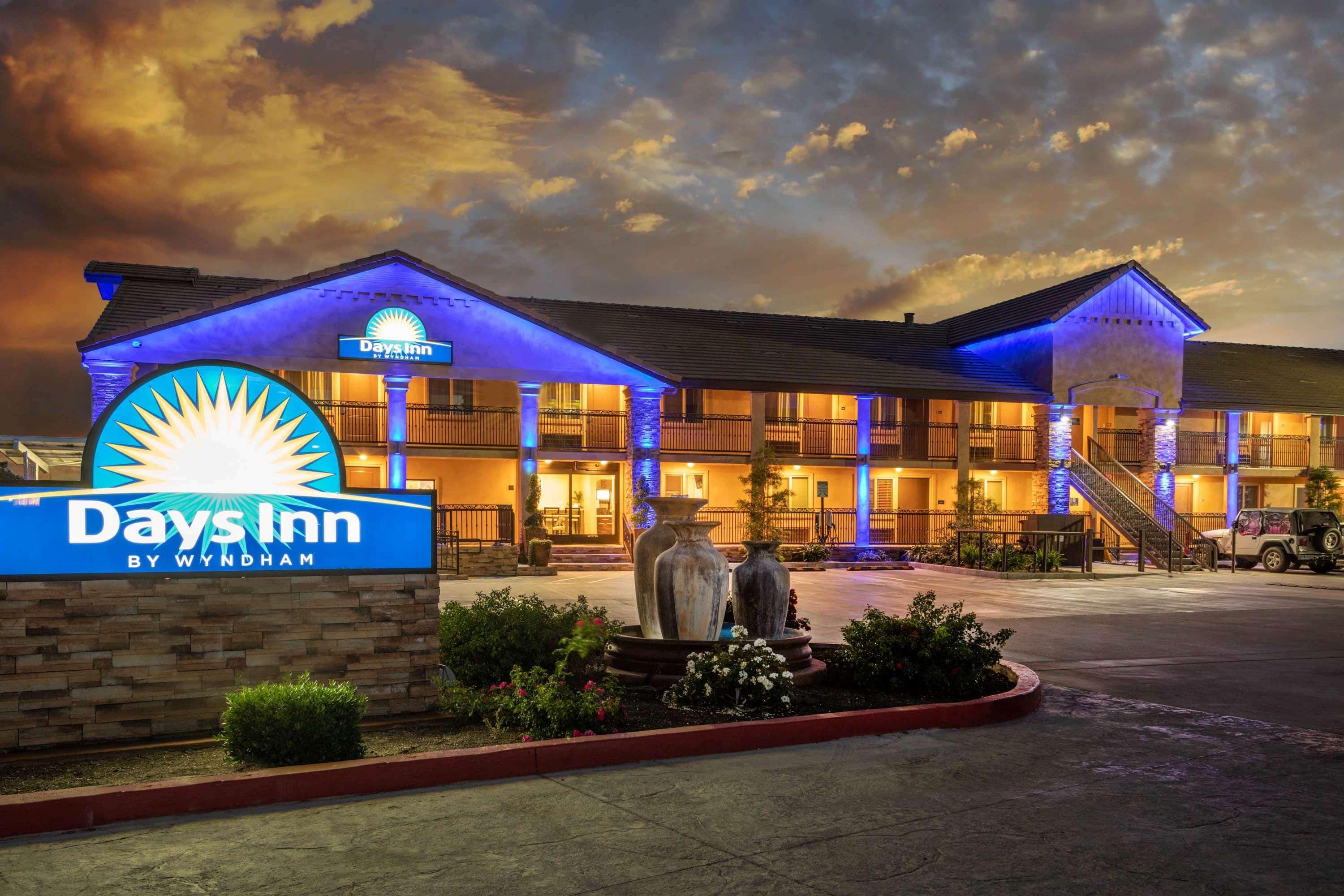 Days Inn By Wyndham Galt - Elk Grove South Luaran gambar