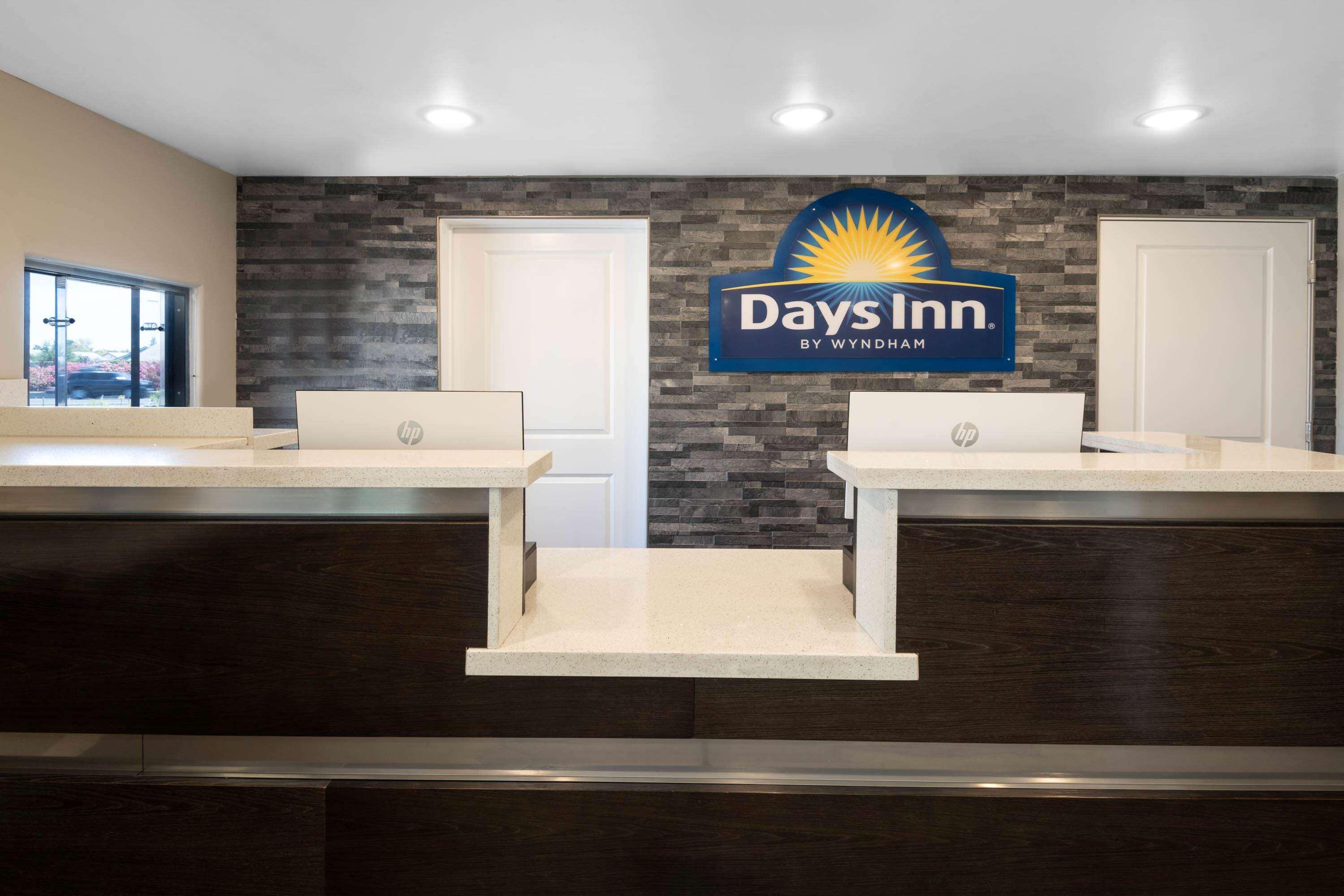 Days Inn By Wyndham Galt - Elk Grove South Luaran gambar